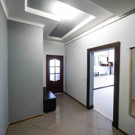Apartments Chornovola,Lwów Zewnętrze zdjęcie